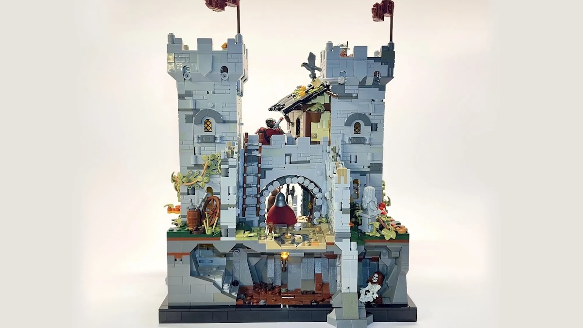 LEGO Castle fans open a gate to the 10K club for medieval model