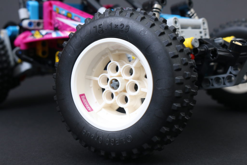 LEGO Technic 42124 Off Road Buggy review 19