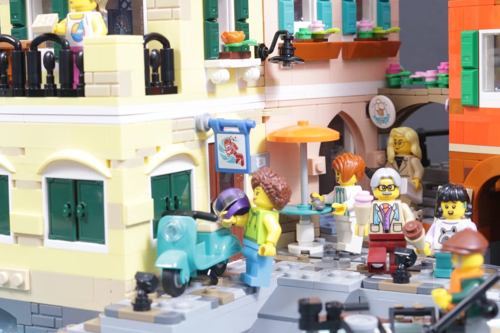 LEGO Ideas 21359 Italian Riviera review 38 1024x683