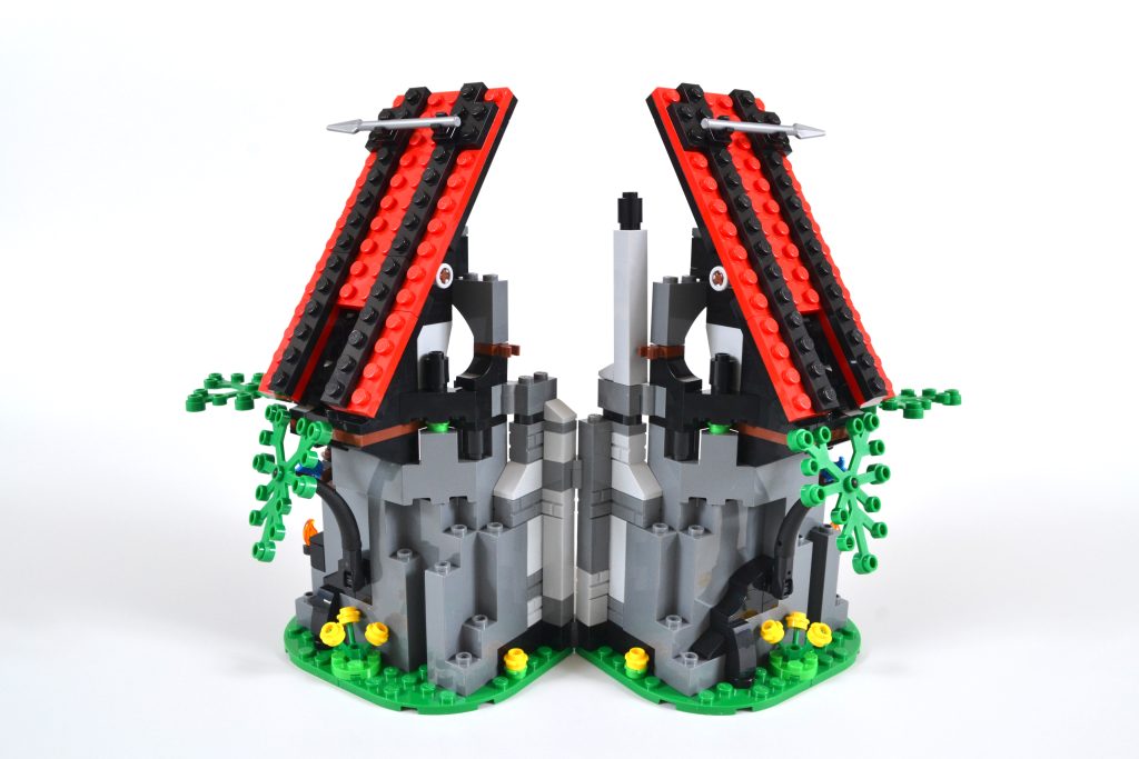 LEGO 40601 Majistos Magical Workshop 18 1024x683