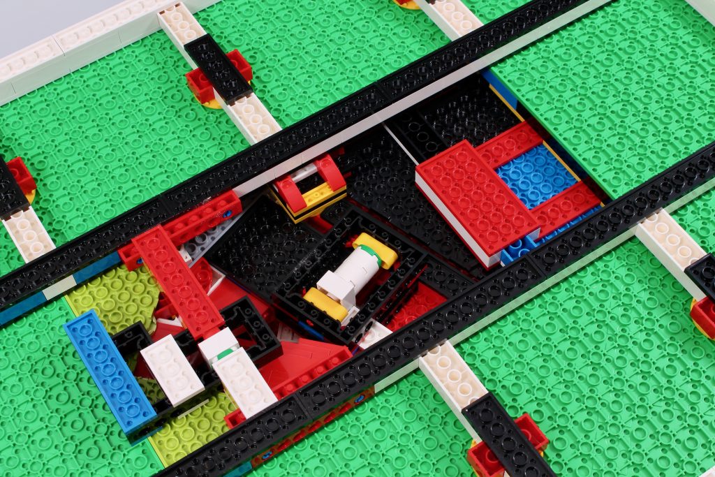 LEGO Art 31209 The Amazing Spider Man review 13 1024x683