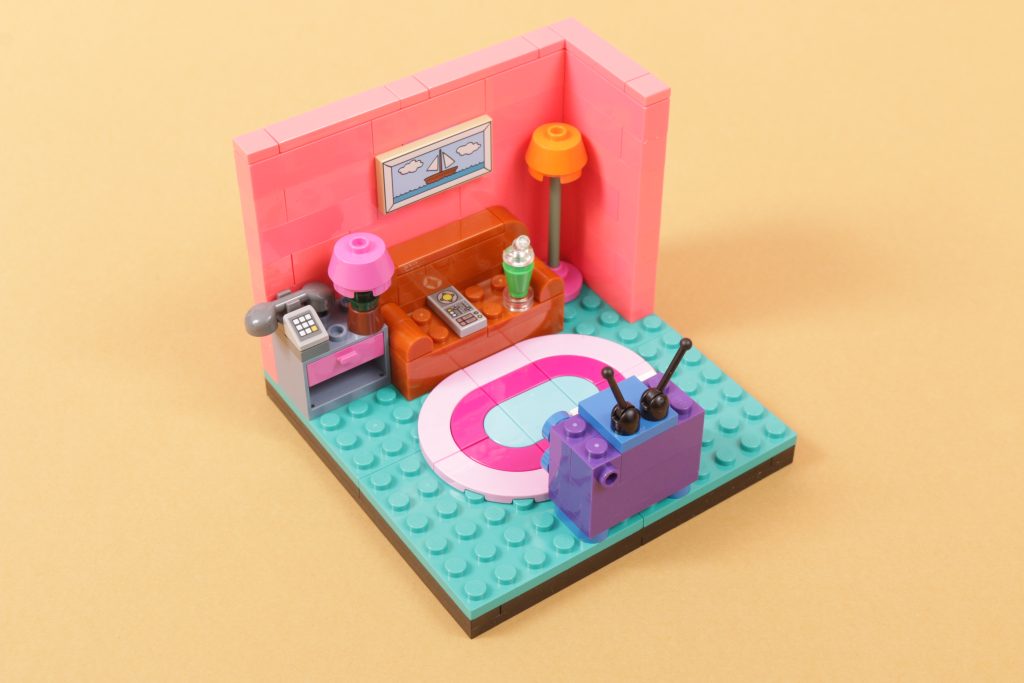 LEGO 5009325 The Simpsons Living Room GWP review 3 1024x683