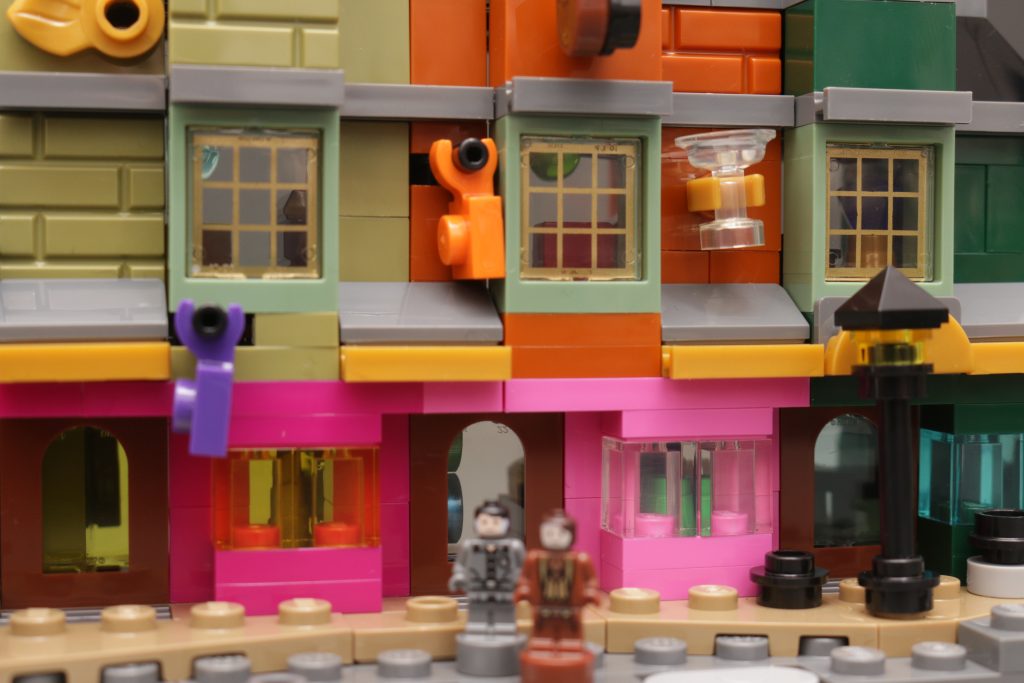 LEGO Harry Potter 76444 Diagon Alley Wizarding Shops review 48 1024x683