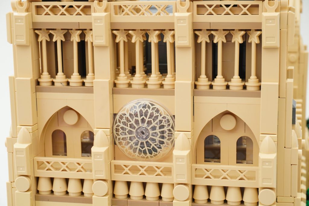 LEGO Architecture 21061 Notre Dame de Paris review 41 1024x683