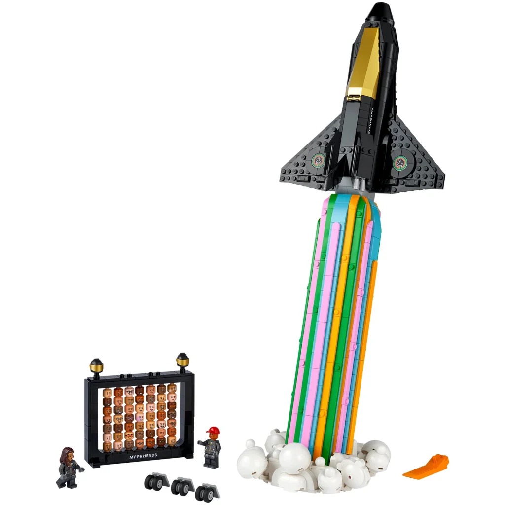 LEGO Icons 10391 Over the Moon with Pharrell Williams 2 1024x1024